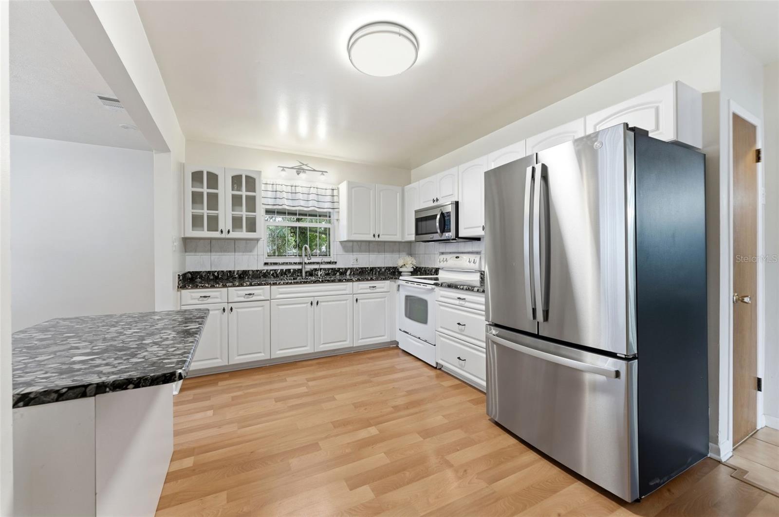 Image 3 of 36 For 2711 Heiter Street