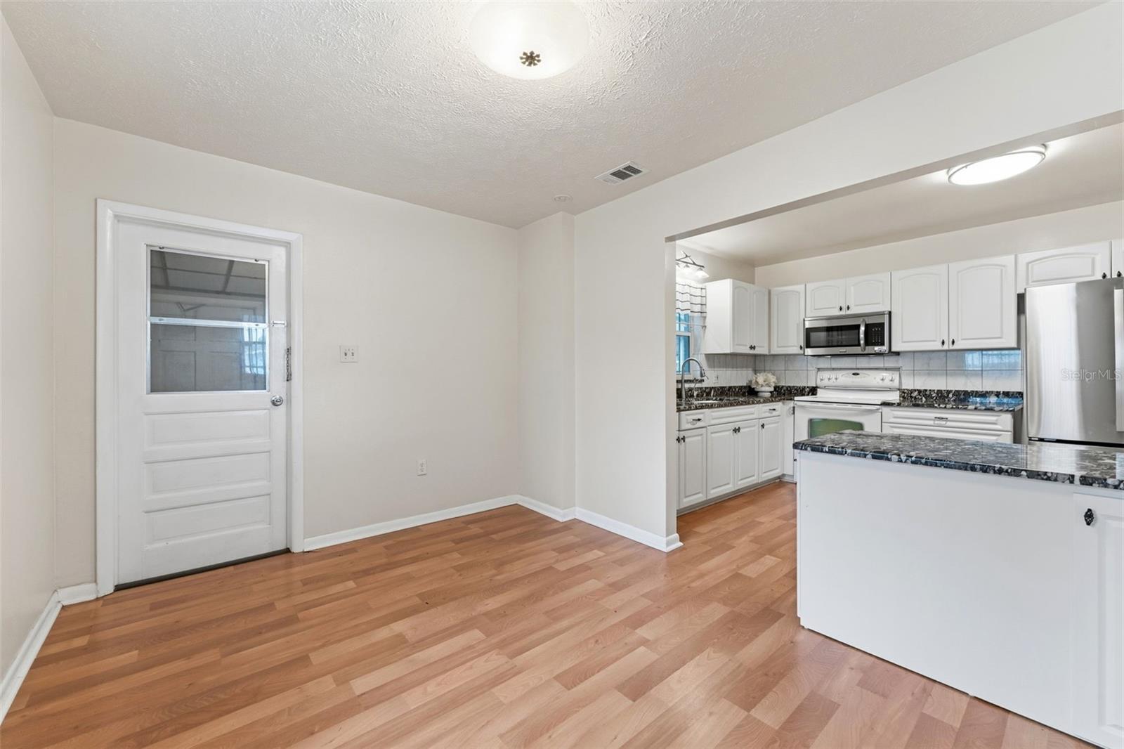 Image 5 of 36 For 2711 Heiter Street