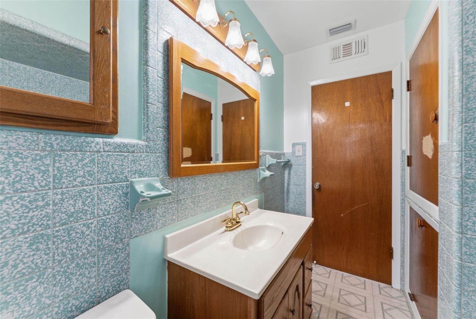 Image 9 of 36 For 2711 Heiter Street