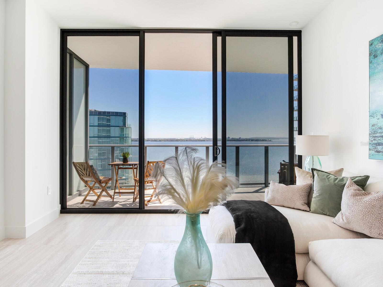 Image 16 of 91 For 3015 Ysabella Avenue 1403