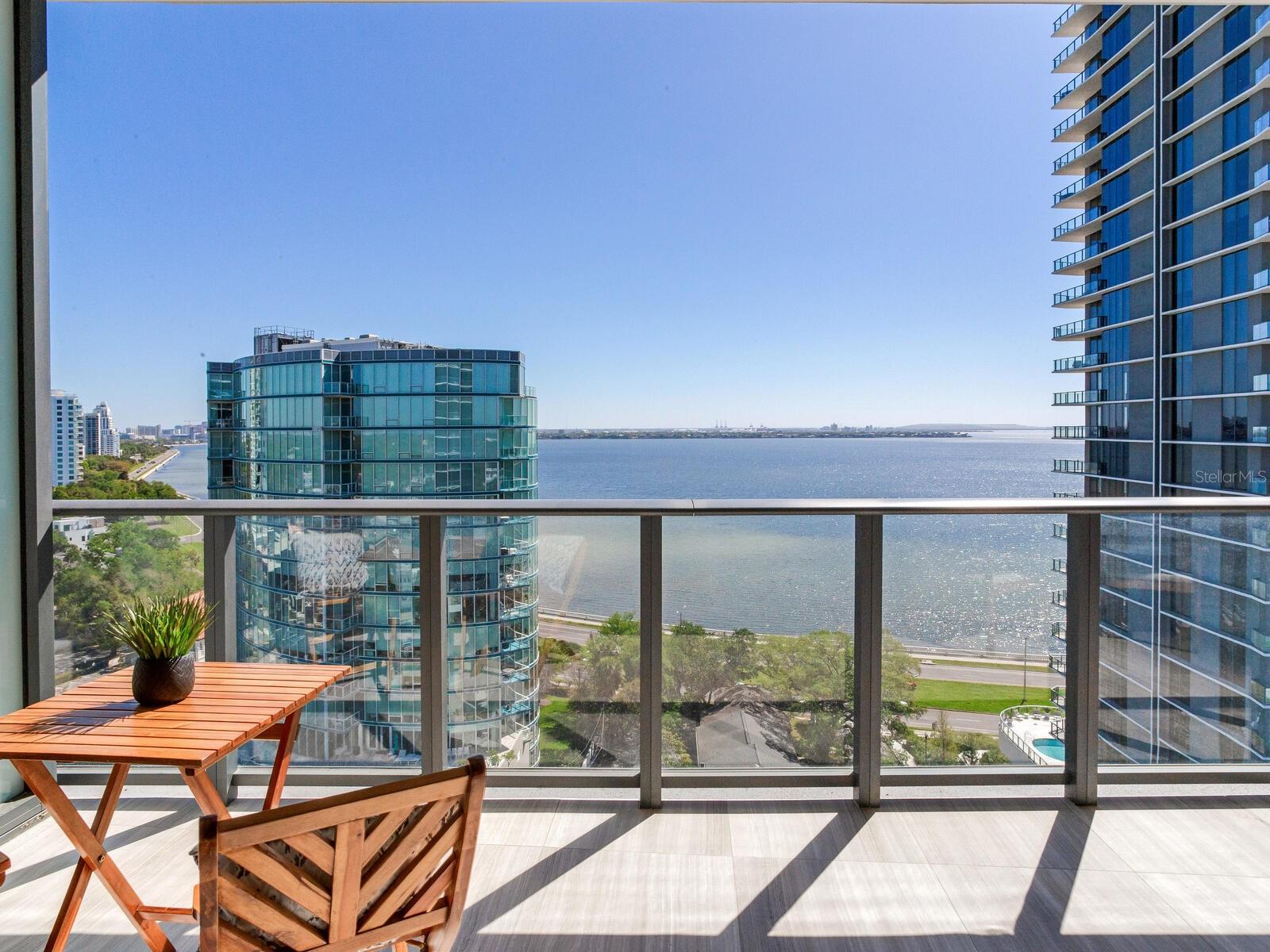 Image 19 of 91 For 3015 Ysabella Avenue 1403