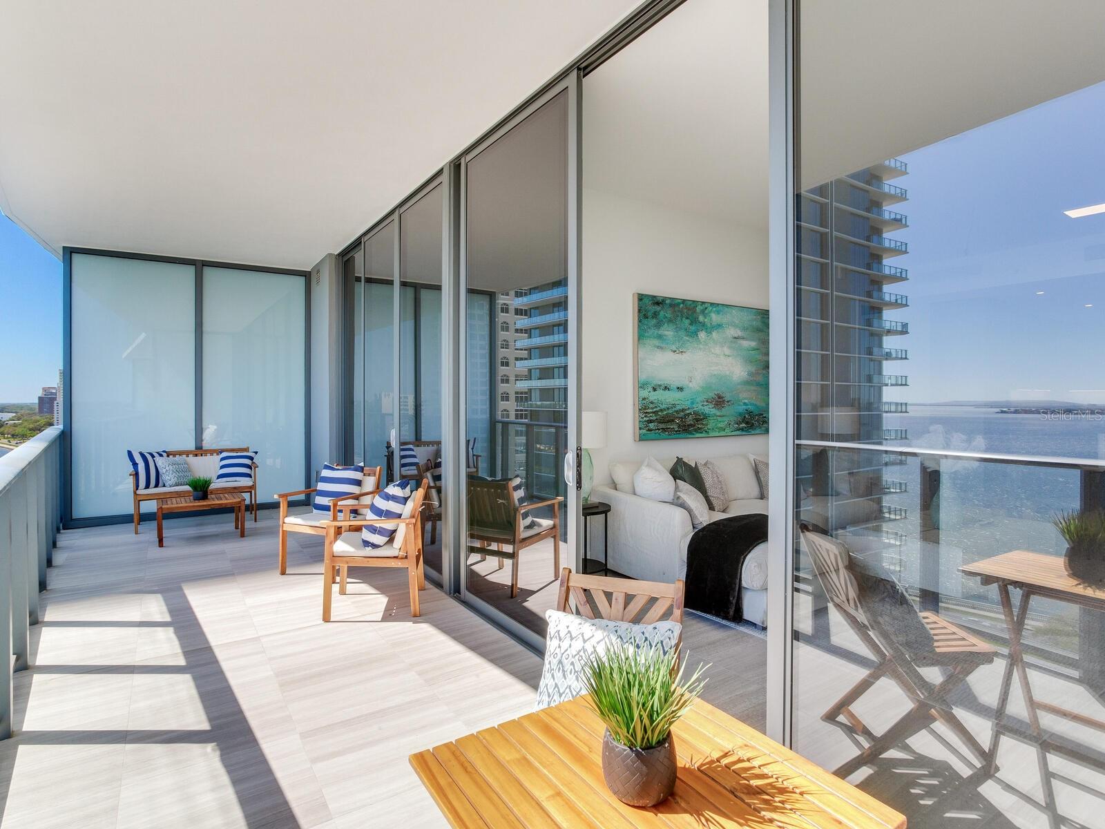 Image 20 of 91 For 3015 Ysabella Avenue 1403