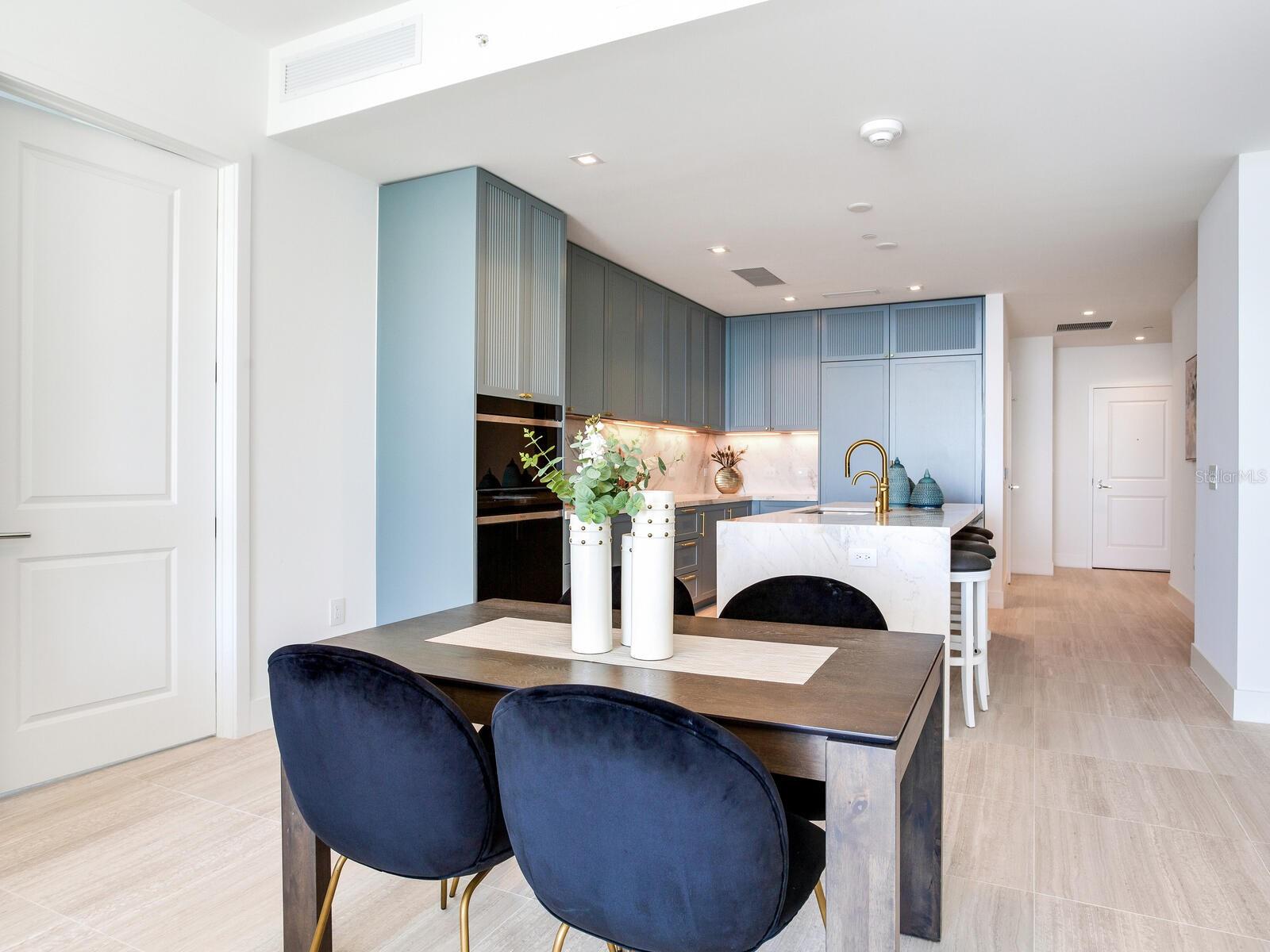 Image 27 of 91 For 3015 Ysabella Avenue 1403