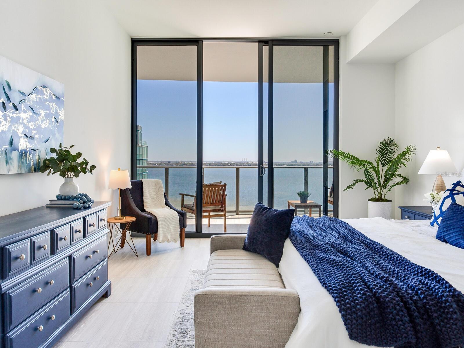 Image 32 of 91 For 3015 Ysabella Avenue 1403