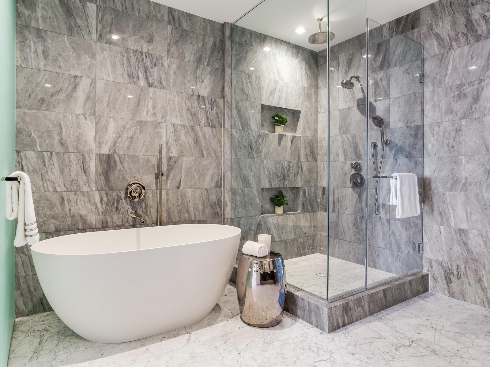 Image 38 of 91 For 3015 Ysabella Avenue 1403