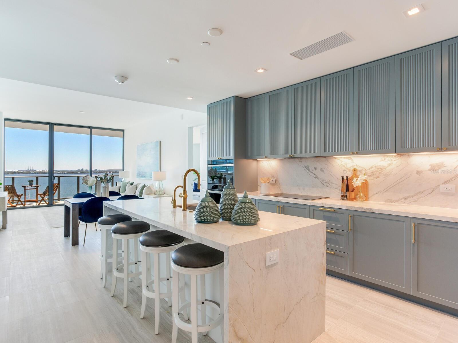 Image 4 of 91 For 3015 Ysabella Avenue 1403