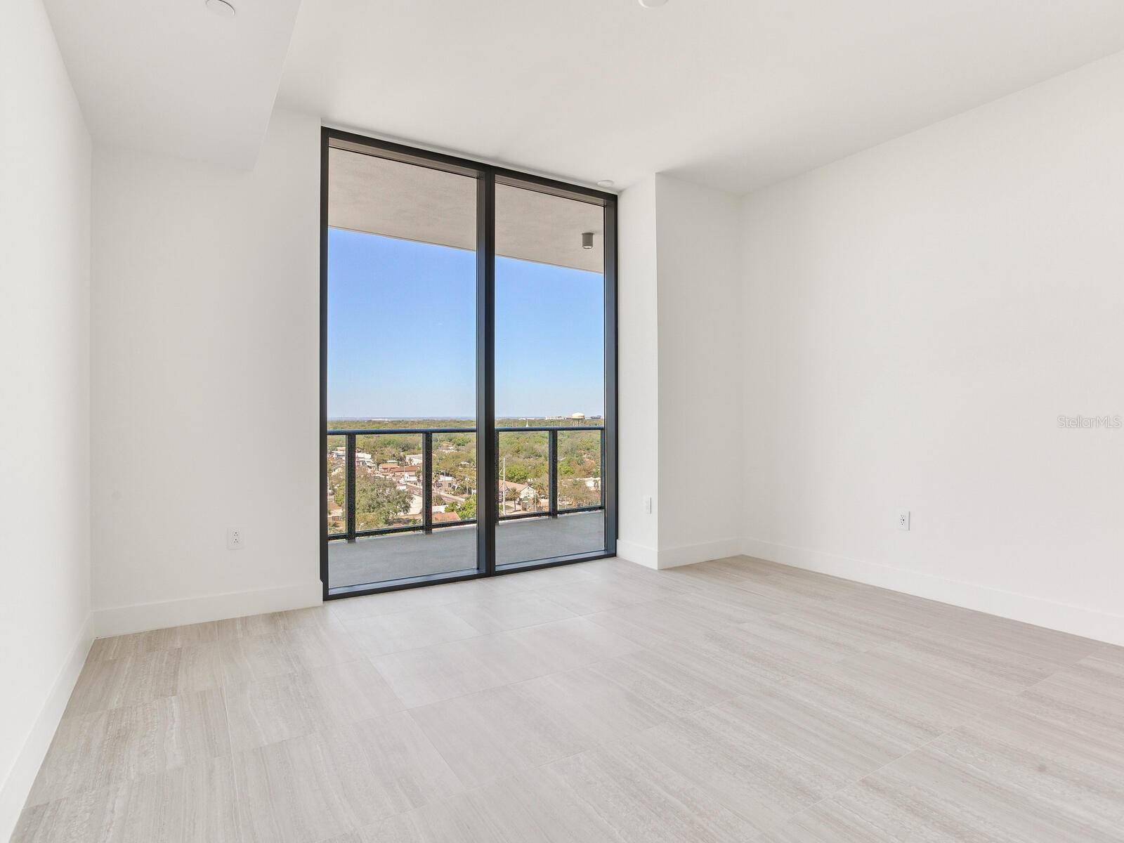 Image 50 of 91 For 3015 Ysabella Avenue 1403