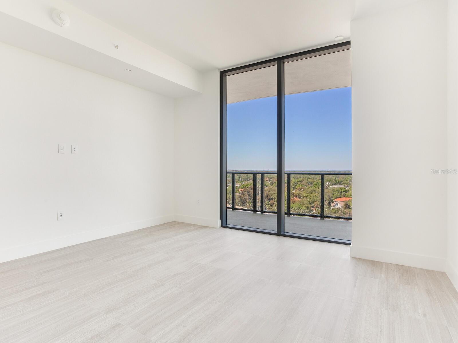 Image 51 of 91 For 3015 Ysabella Avenue 1403