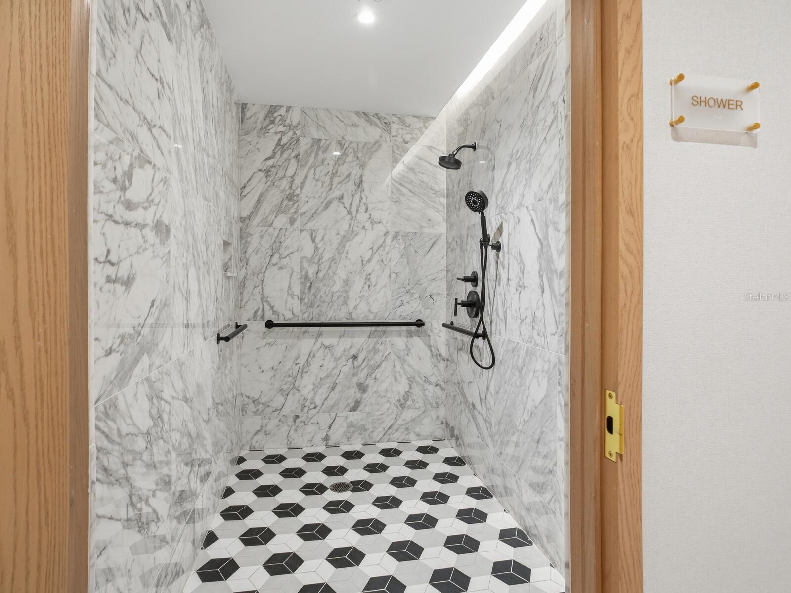 Image 65 of 91 For 3015 Ysabella Avenue 1403