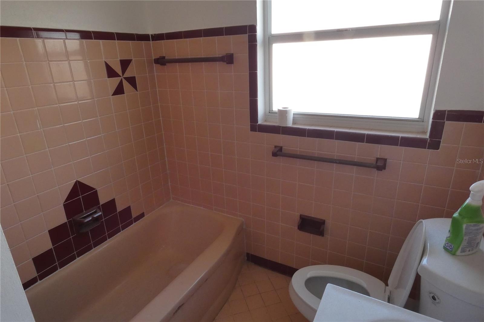 Image 12 of 15 For 2580 58th Avenue N