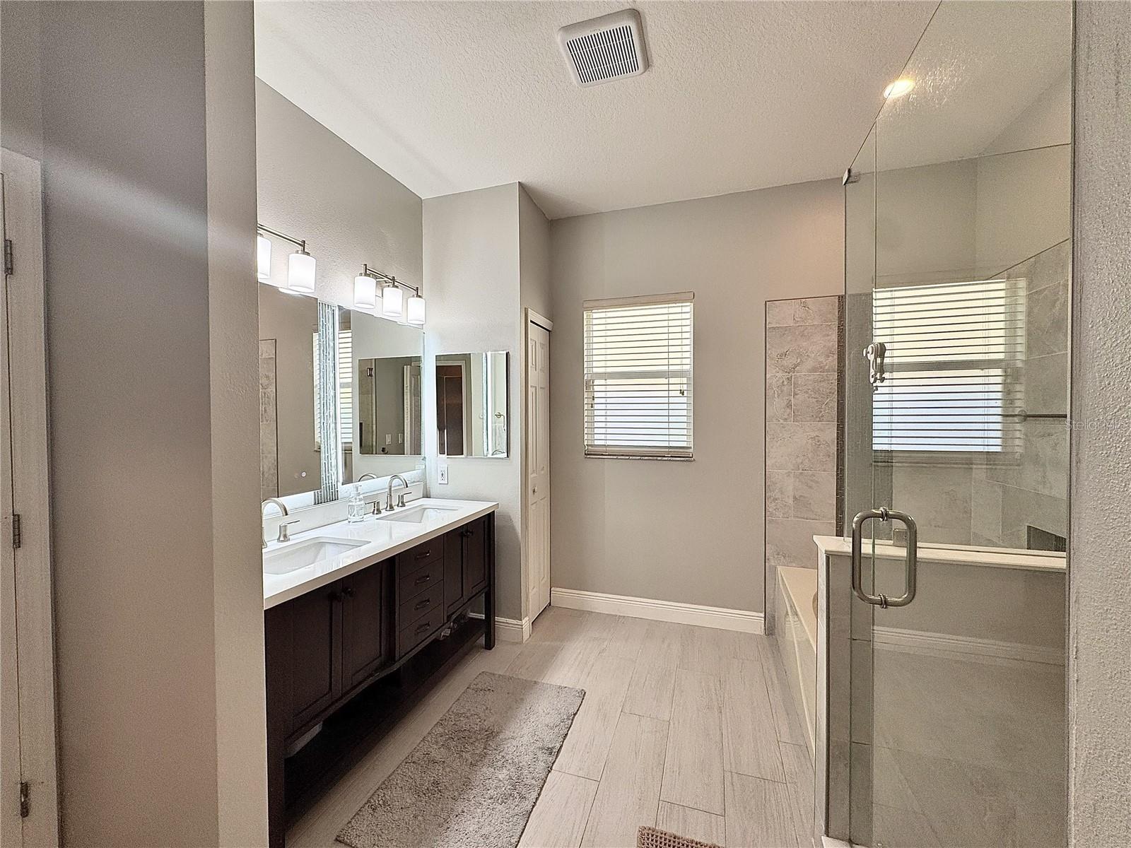 Image 19 of 39 For 1764 Oak Pond Court