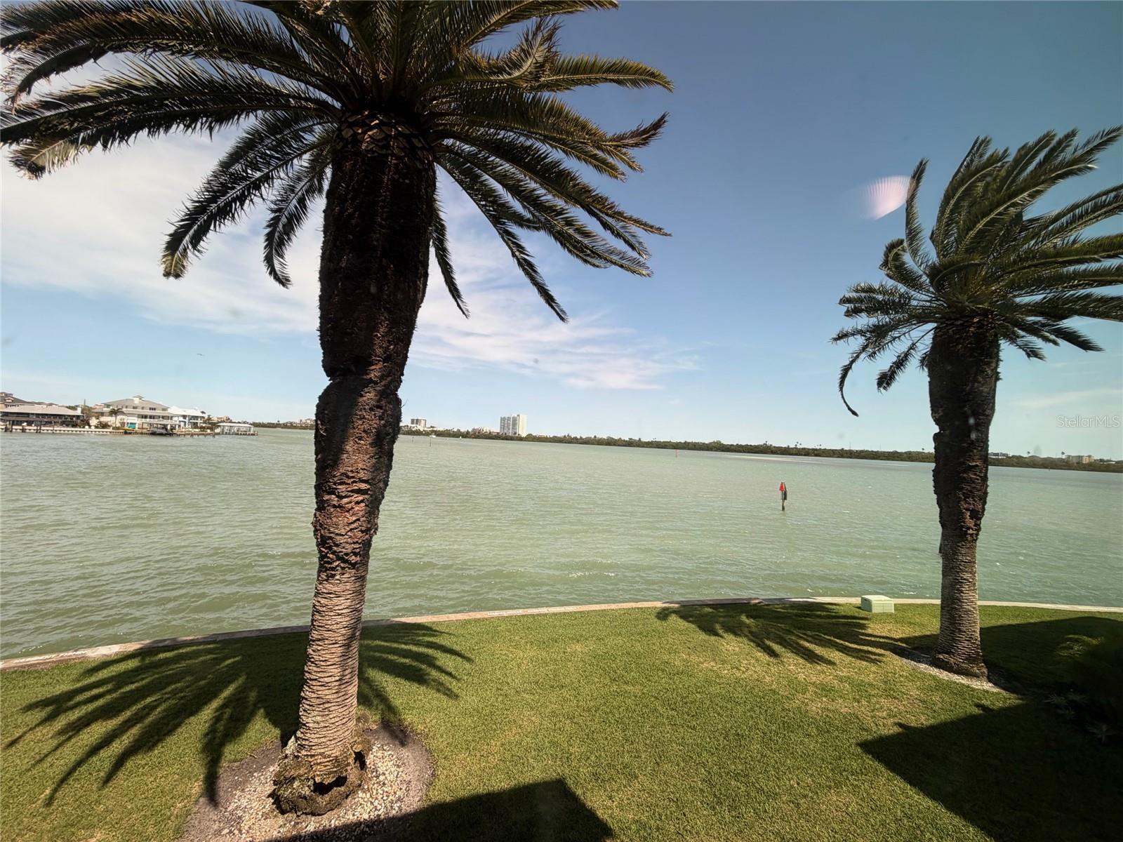 Image 16 of 42 For 868 Bayway Boulevard 210