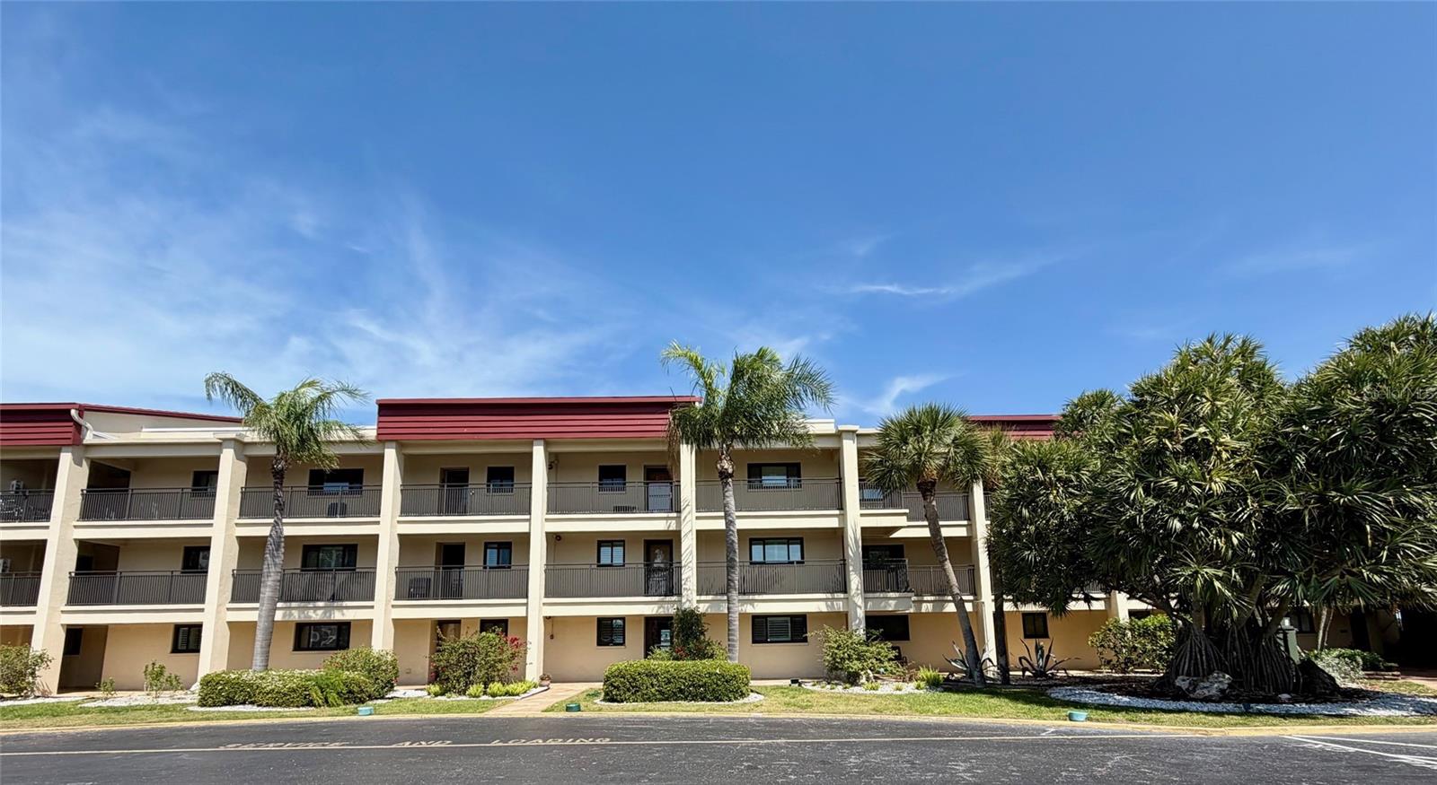 Image 2 of 42 For 868 Bayway Boulevard 210