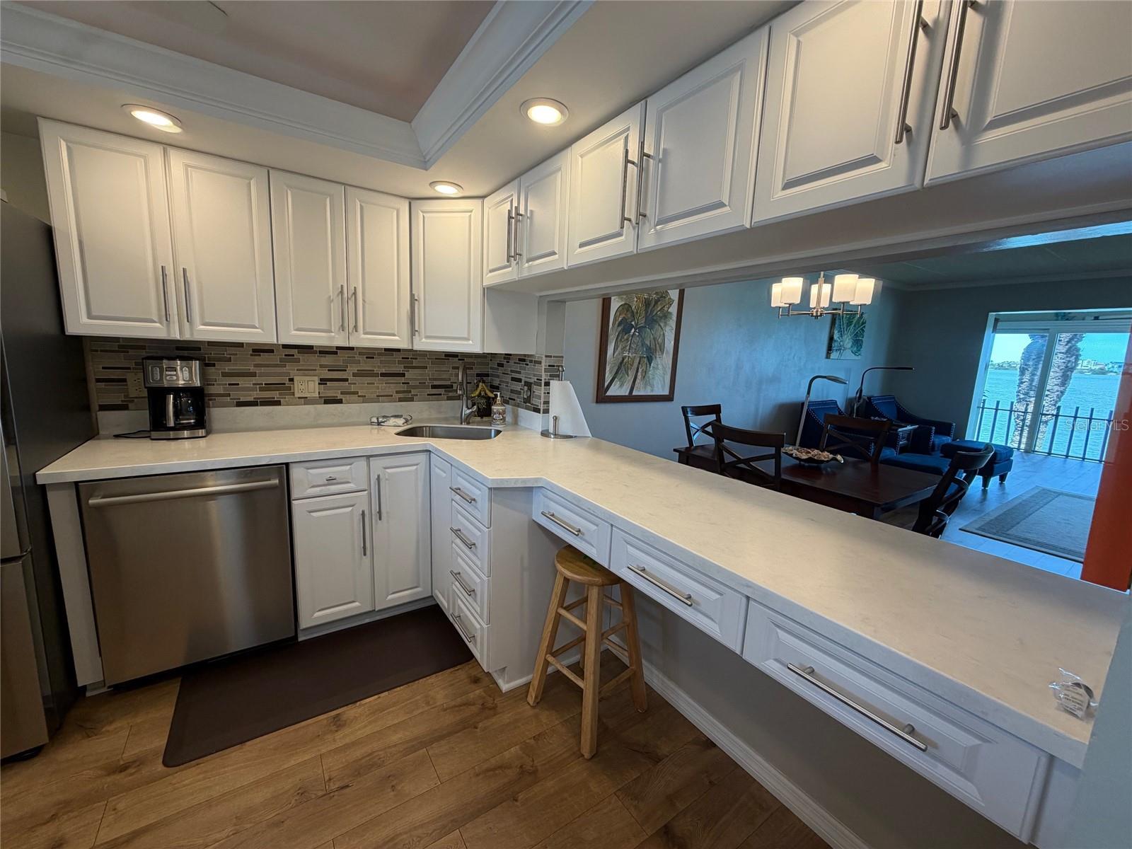 Image 22 of 42 For 868 Bayway Boulevard 210