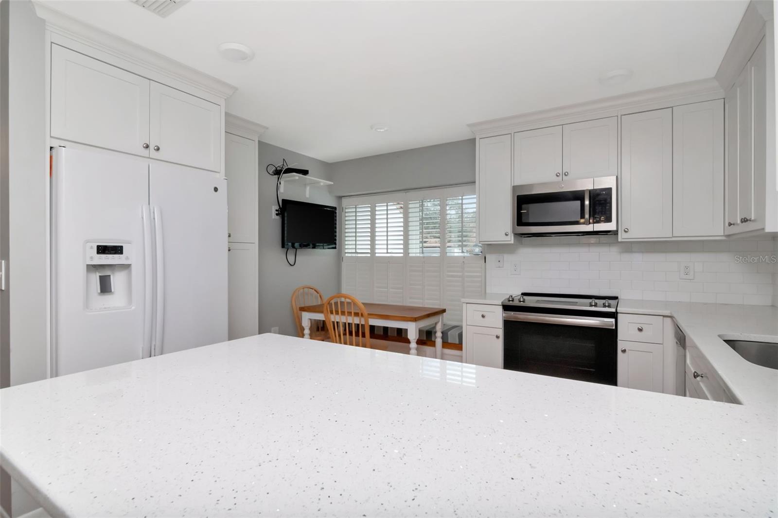 Listing photo id 17 for 11504 Cerca Del Rio Place