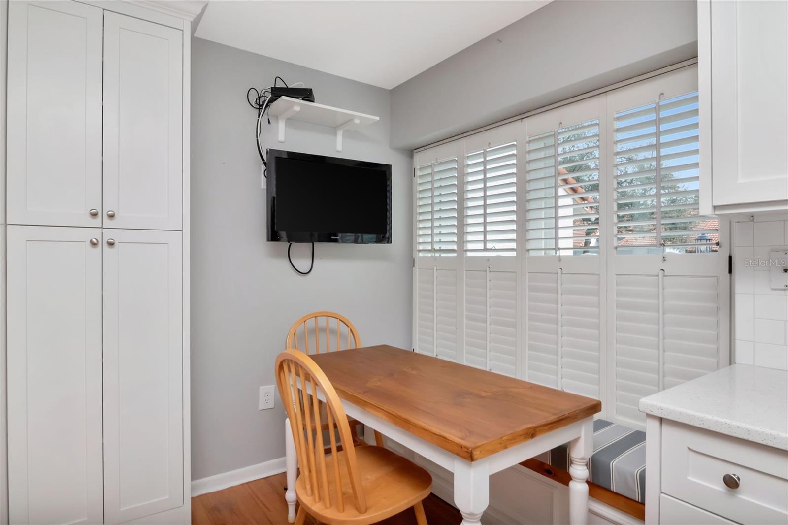 Listing photo id 19 for 11504 Cerca Del Rio Place