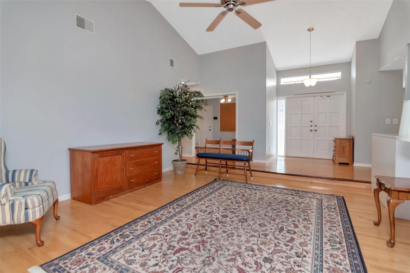 Listing photo id 3 for 11504 Cerca Del Rio Place