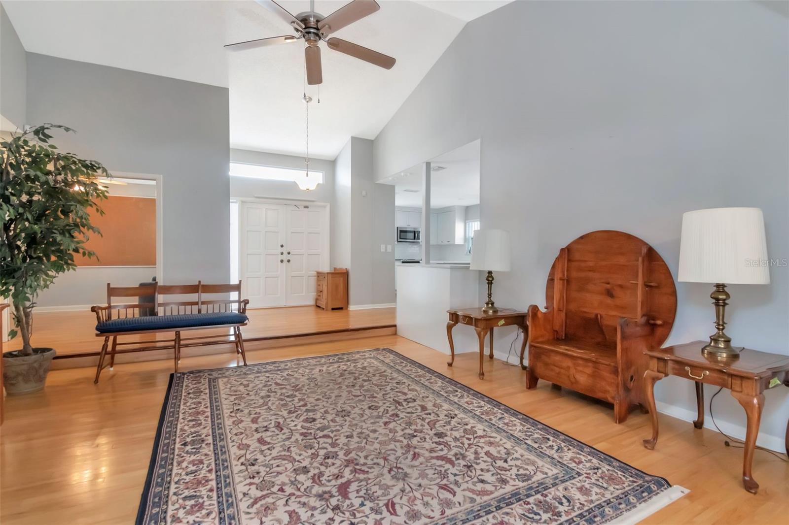 Listing photo id 5 for 11504 Cerca Del Rio Place