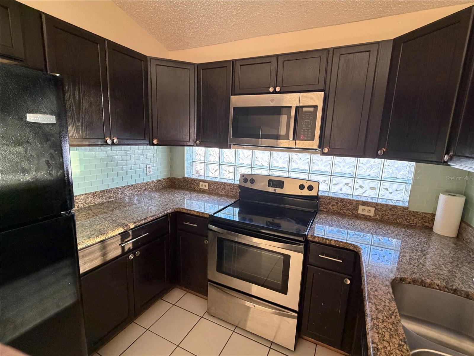 Image 10 of 23 For 9606 Chandon Drive