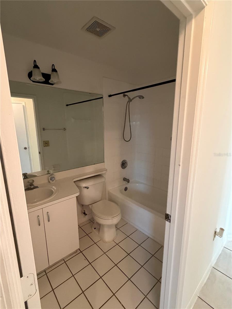 Image 18 of 23 For 9606 Chandon Drive