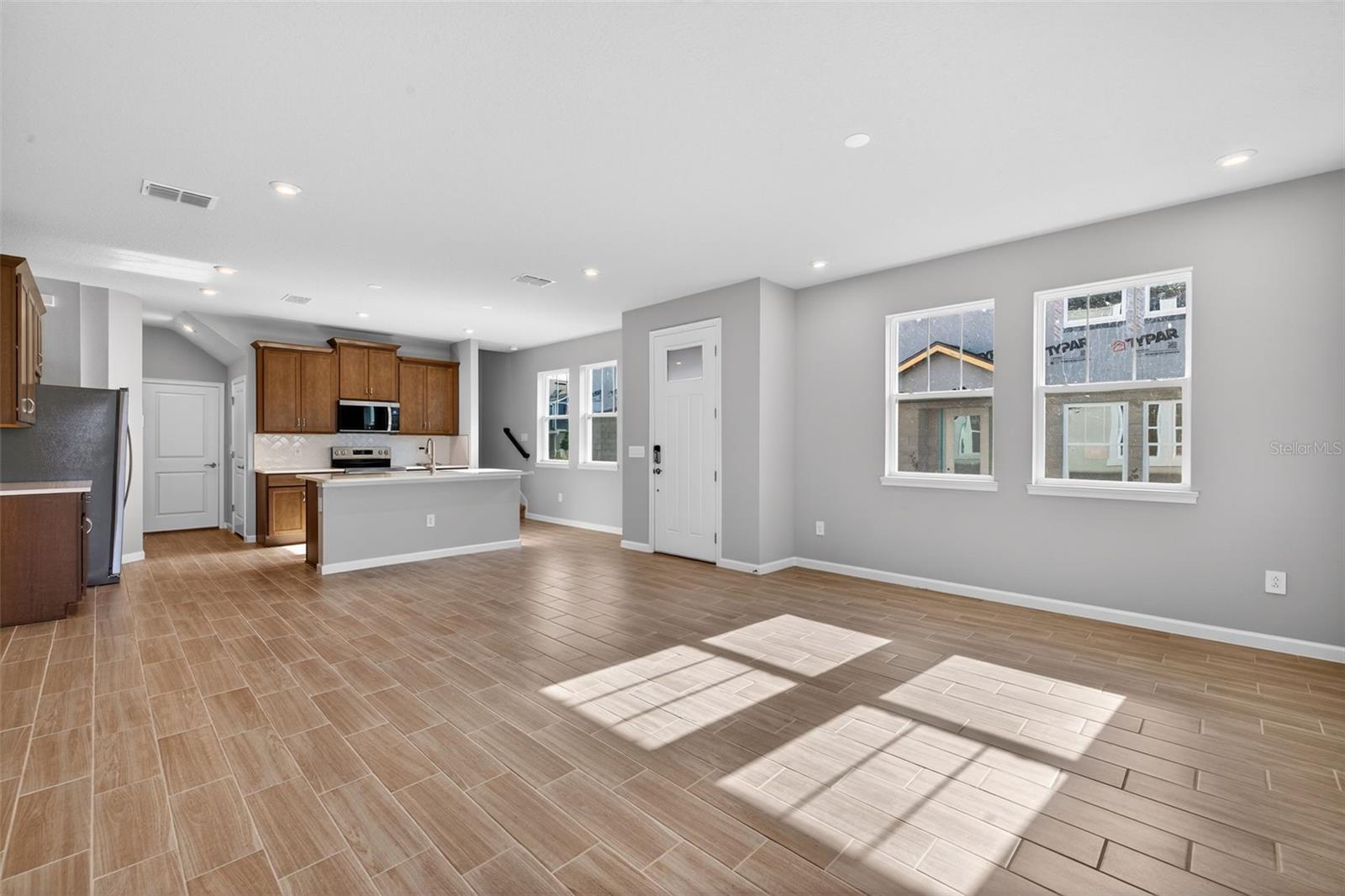 Image 10 of 33 For 9167 Aurelia Avenue