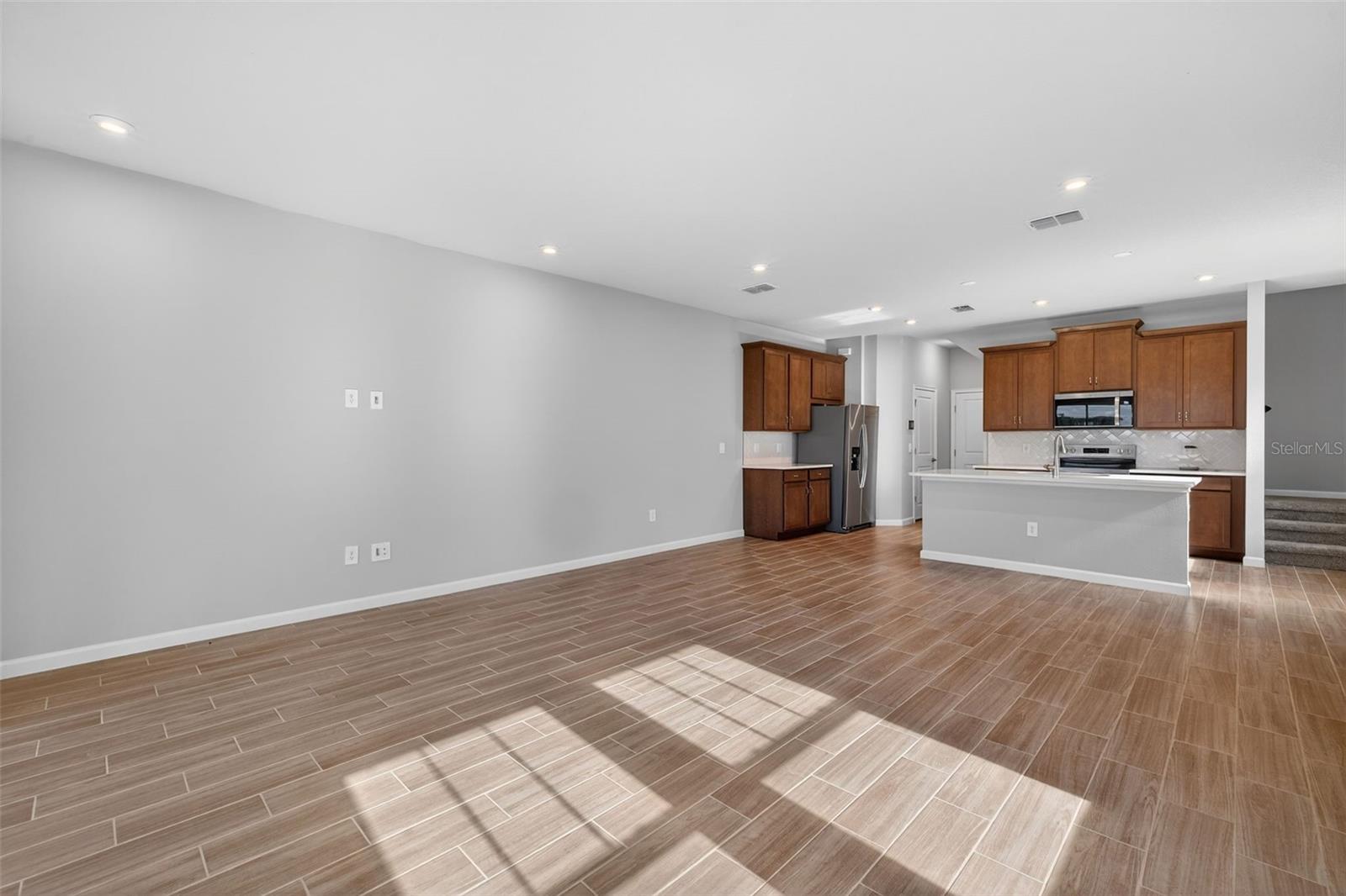 Image 11 of 33 For 9167 Aurelia Avenue