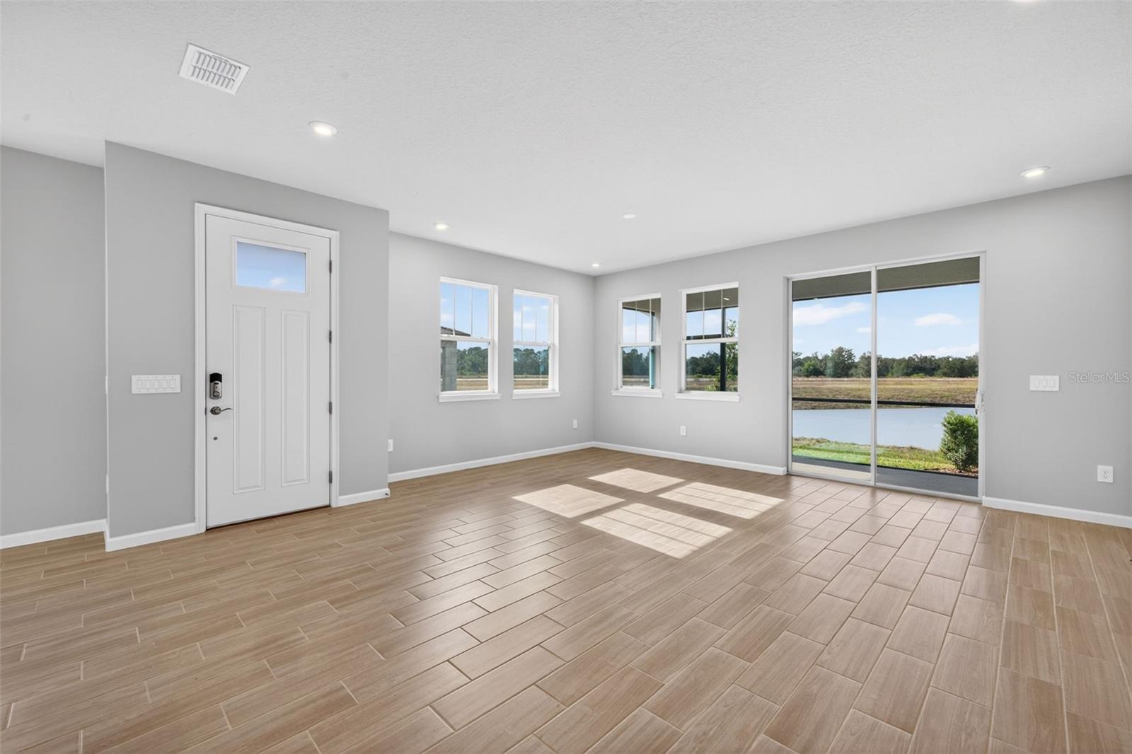 Image 13 of 33 For 9167 Aurelia Avenue