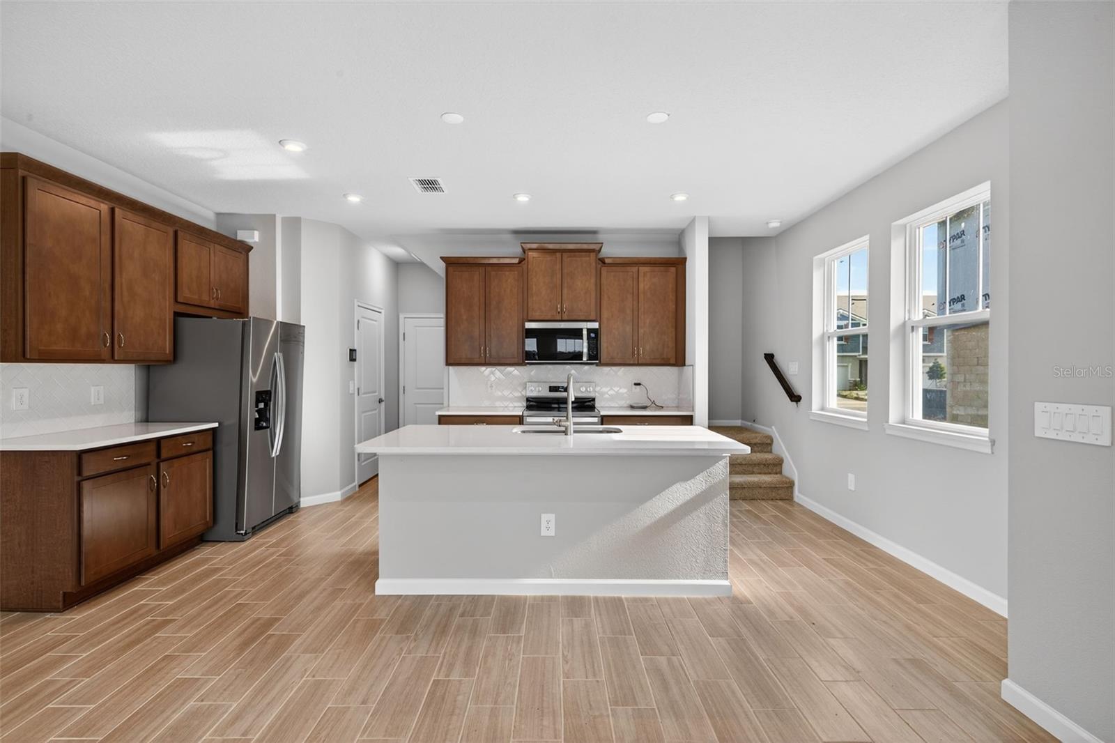 Image 7 of 33 For 9167 Aurelia Avenue