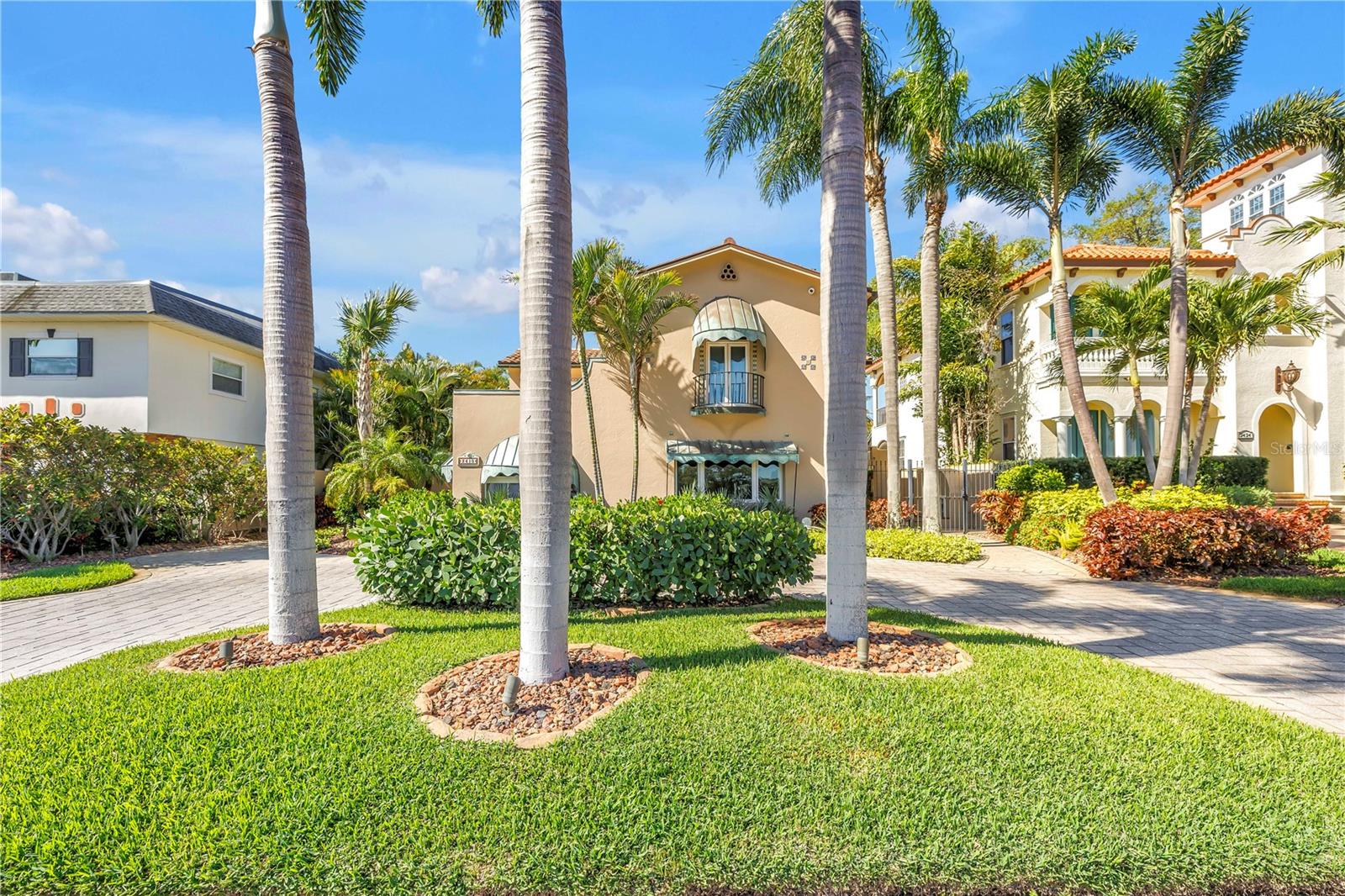 Details for 2410 Coffee Pot Boulevard Ne, ST PETERSBURG, FL 33704