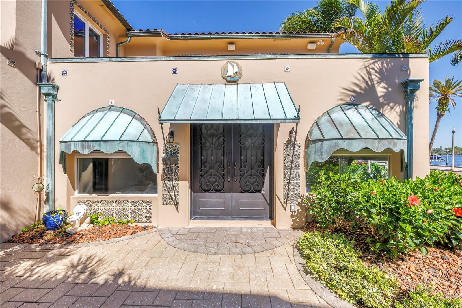 Image 10 of 66 For 2410 Coffee Pot Boulevard Ne