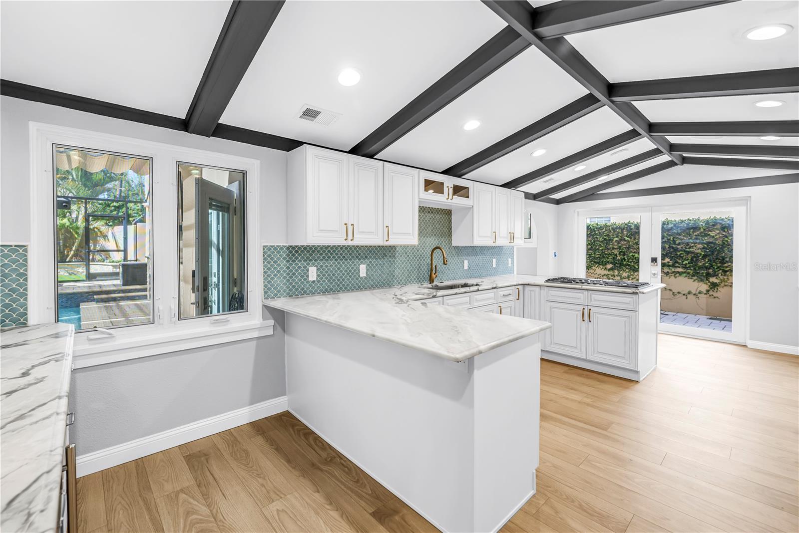 Image 18 of 66 For 2410 Coffee Pot Boulevard Ne