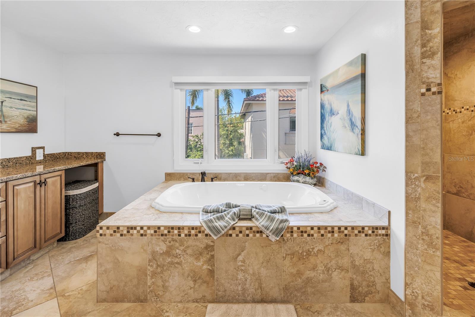 Image 31 of 66 For 2410 Coffee Pot Boulevard Ne