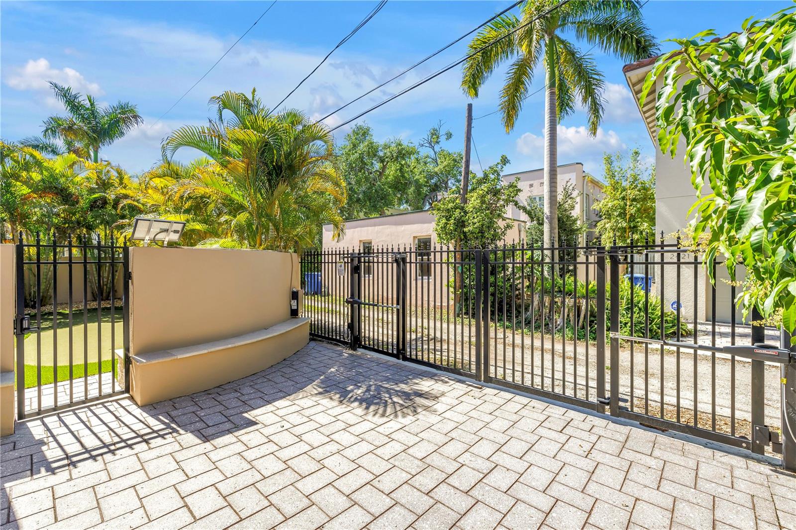 Image 51 of 66 For 2410 Coffee Pot Boulevard Ne