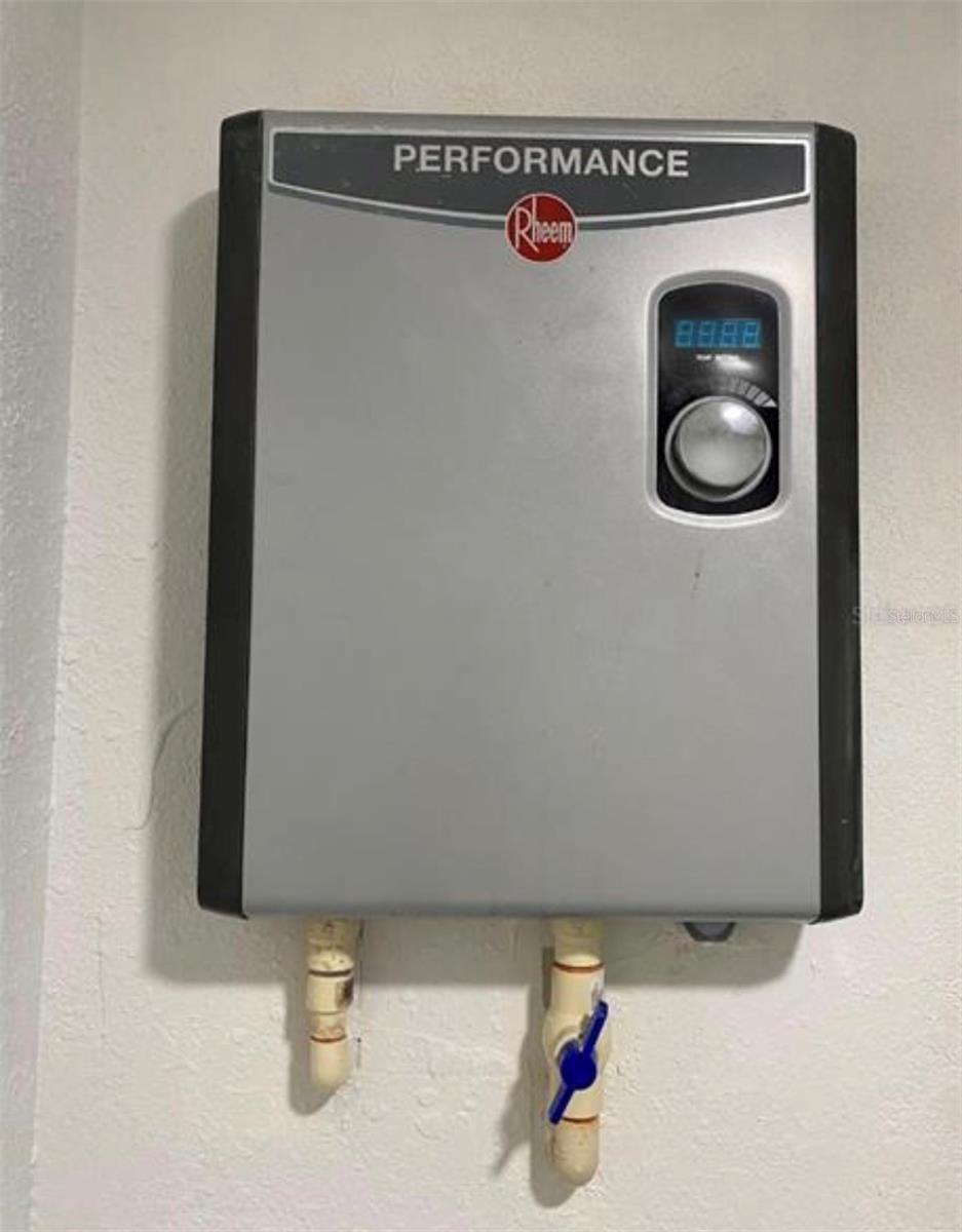 Image 24 of 31 For 4803 Guardian Avenue