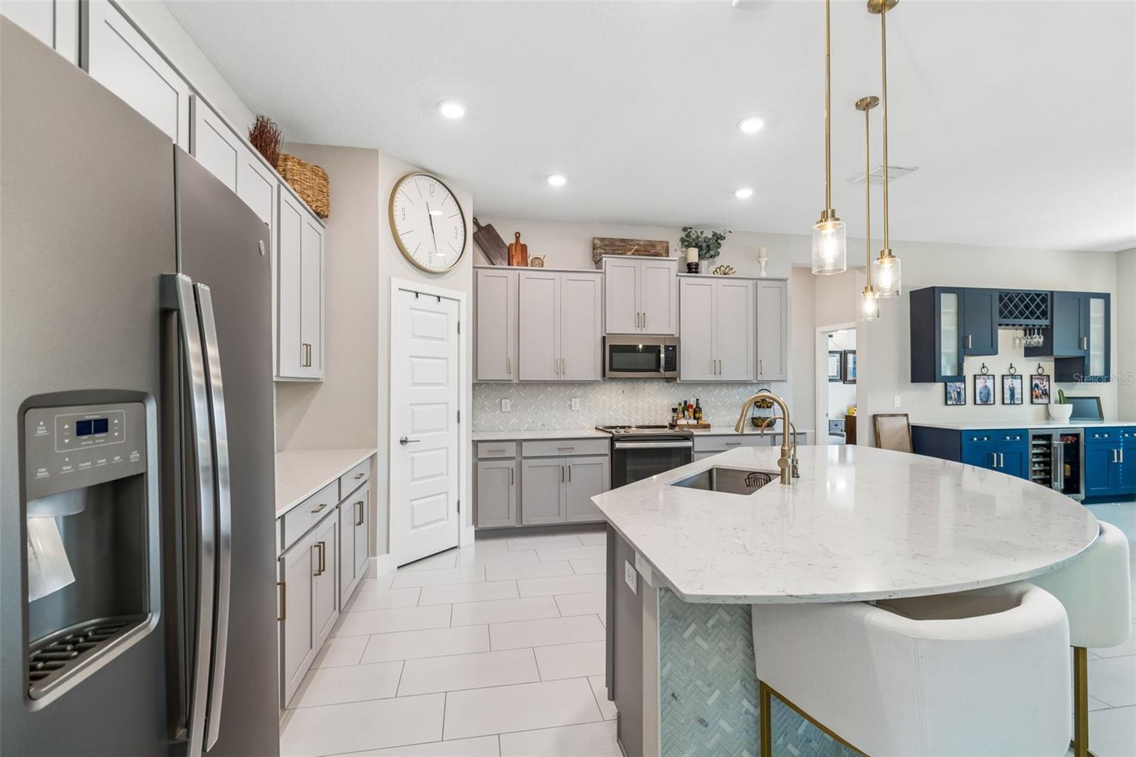 Image 21 of 68 For 7414 Kissimmee Street