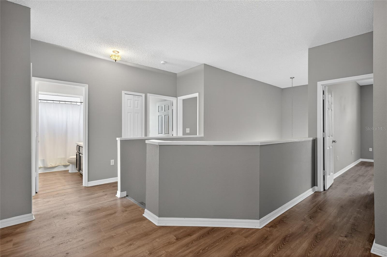 Image 13 of 33 For 4210 Harbor Lake Drive