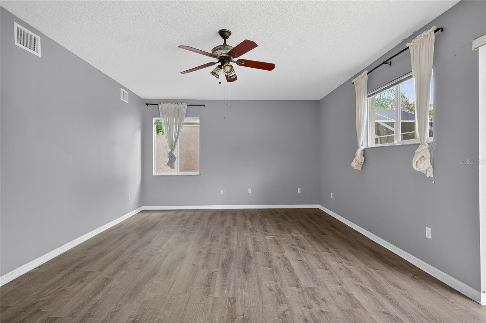 Image 22 of 33 For 4210 Harbor Lake Drive