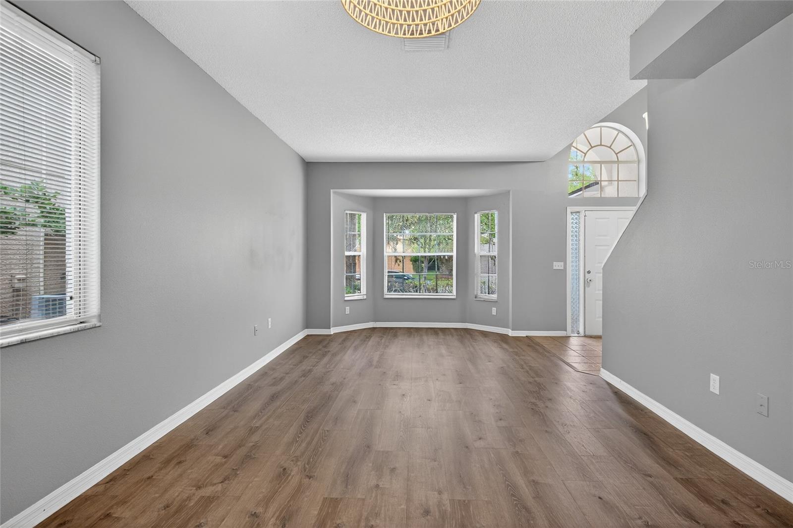 Image 6 of 33 For 4210 Harbor Lake Drive