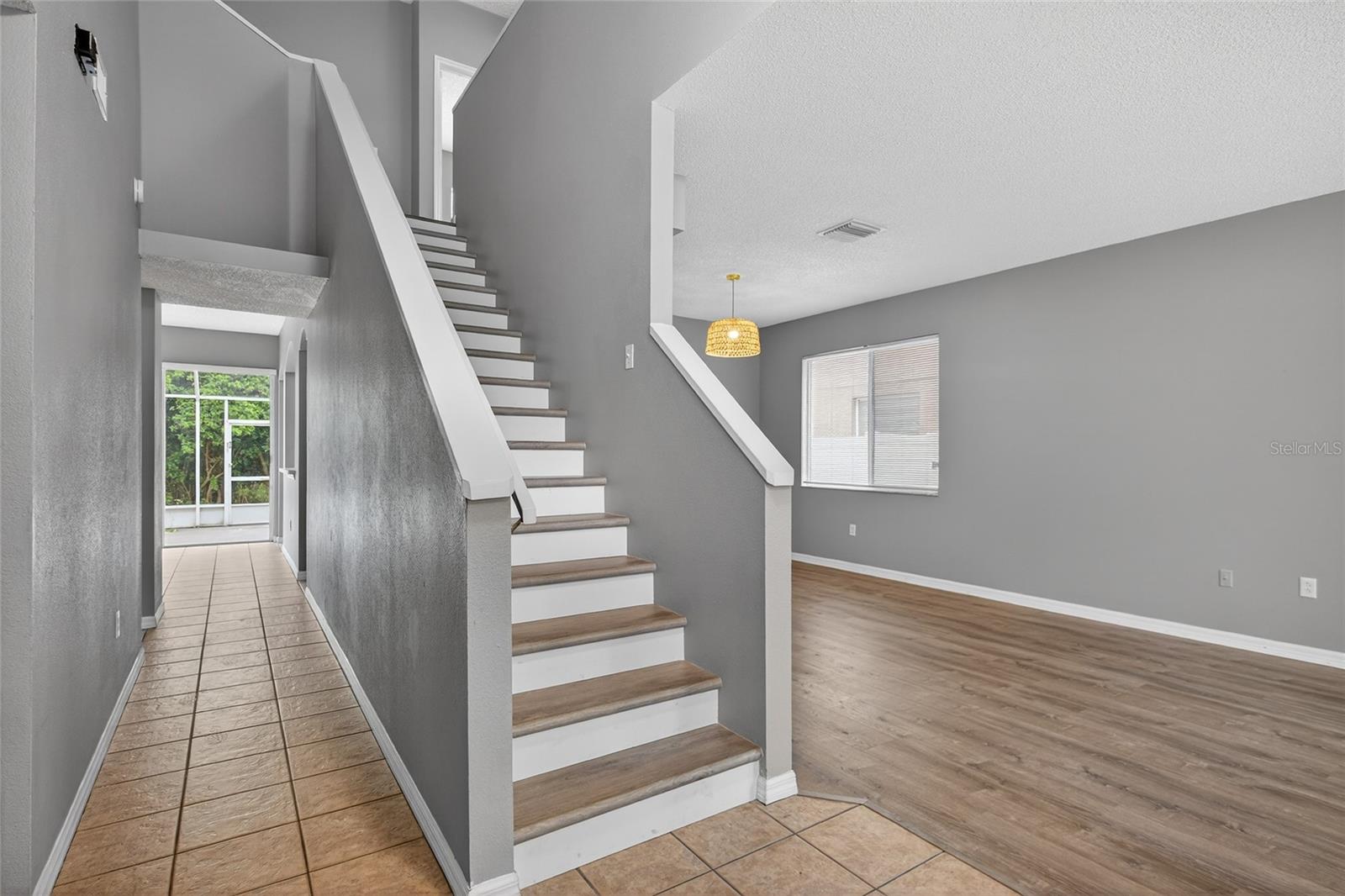 Image 7 of 33 For 4210 Harbor Lake Drive