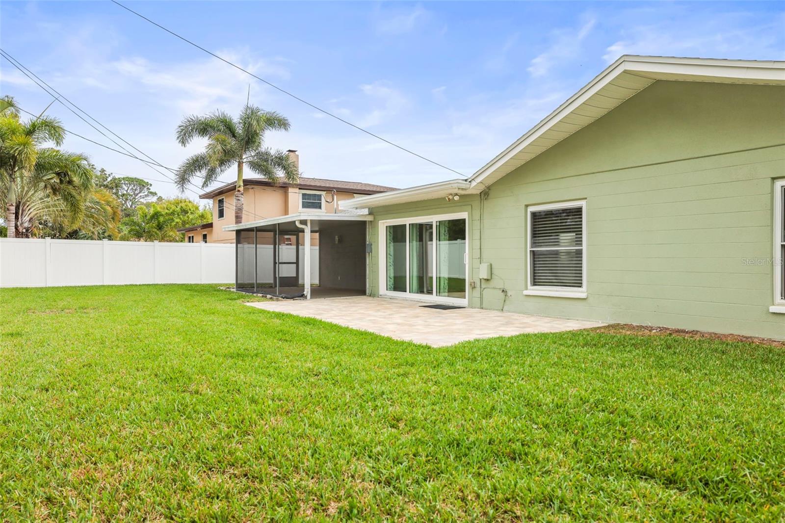 Image 27 of 42 For 7955 Bayshore Drive