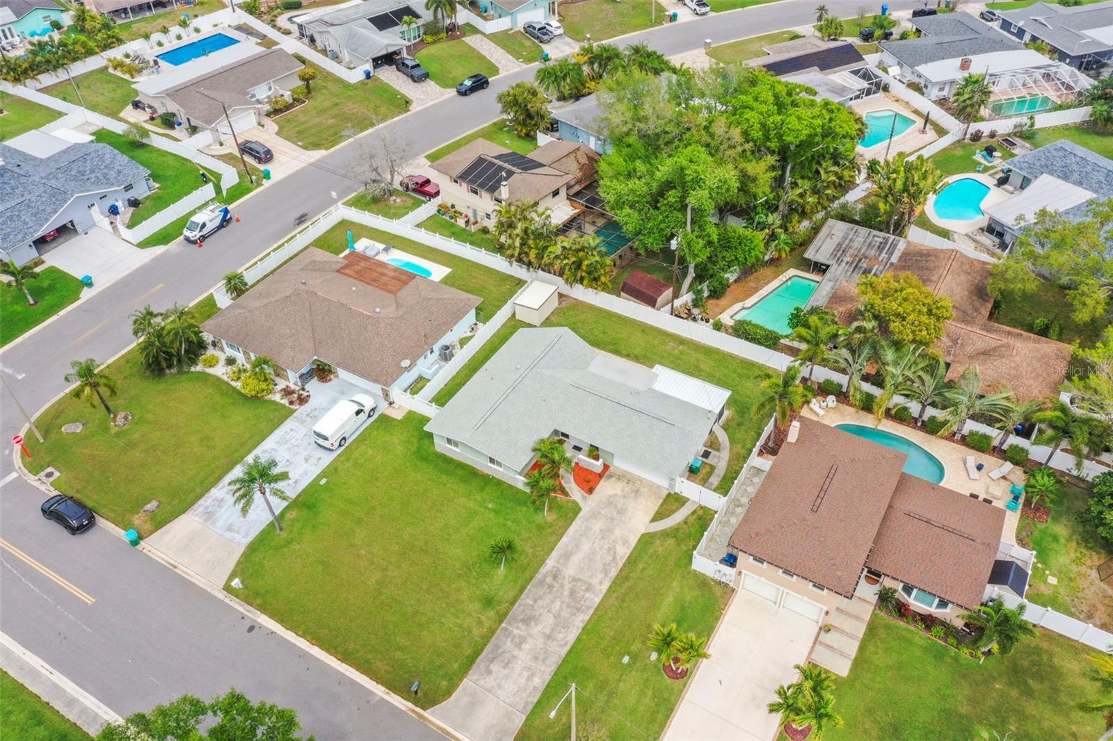 Image 33 of 42 For 7955 Bayshore Drive