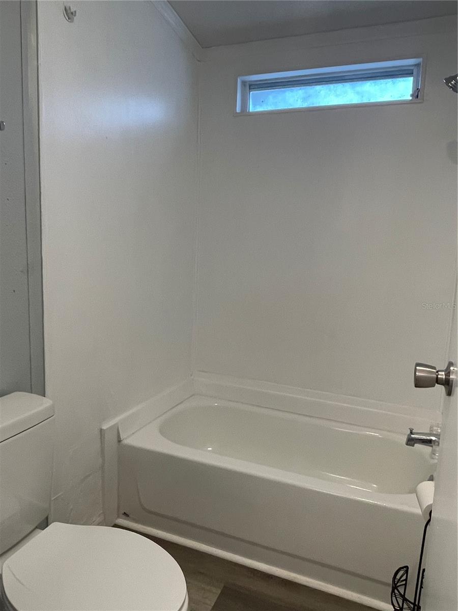 Image 10 of 23 For 8350 Derby Oaks Drive