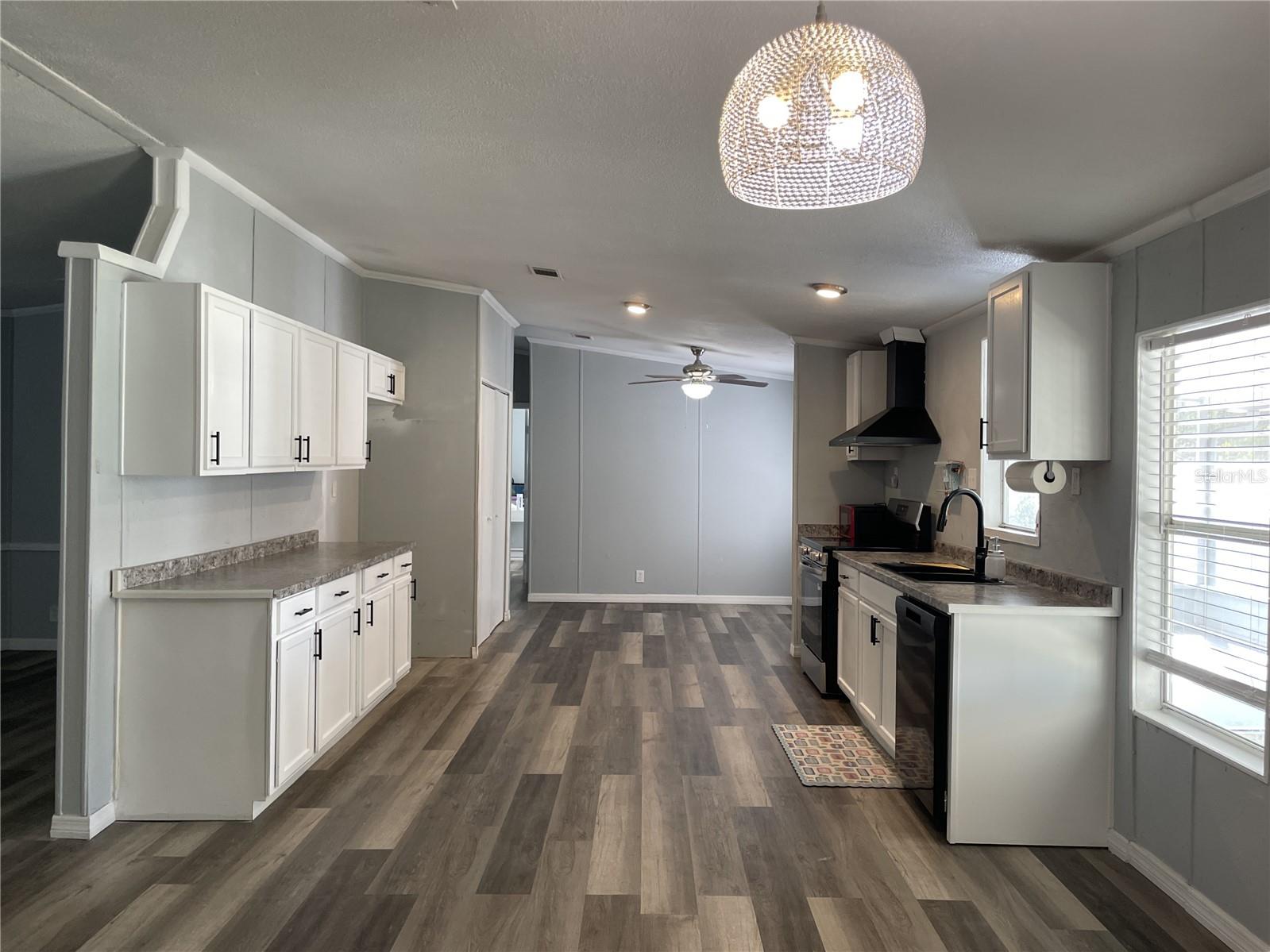 Image 5 of 23 For 8350 Derby Oaks Drive