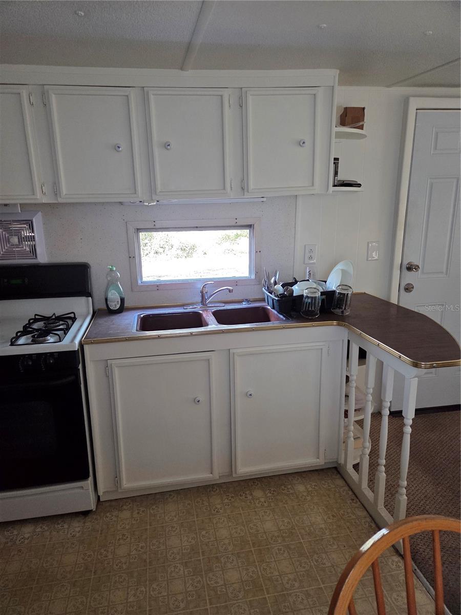 Image 3 of 14 For 12503 Avery Road