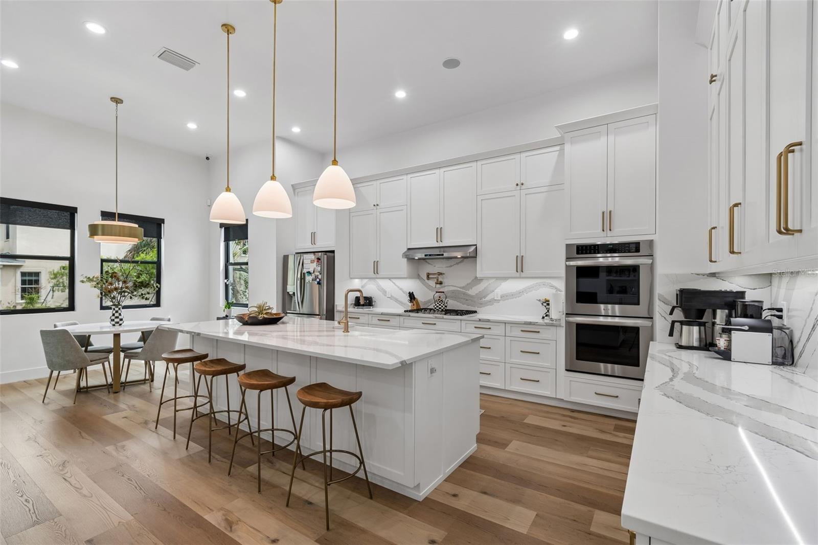 Image 20 of 58 For 5410 Bayshore Blvd