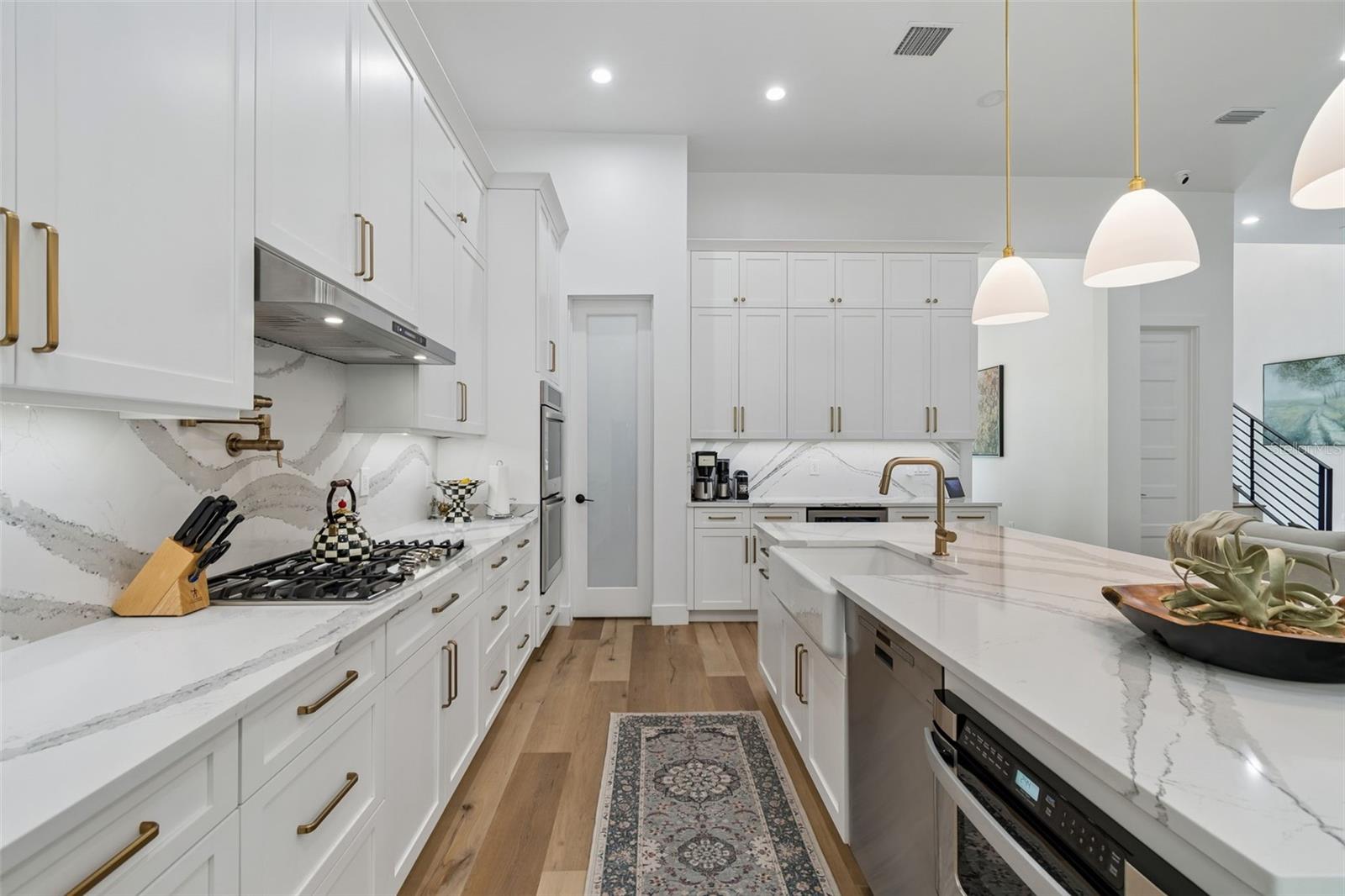 Image 27 of 58 For 5410 Bayshore Blvd