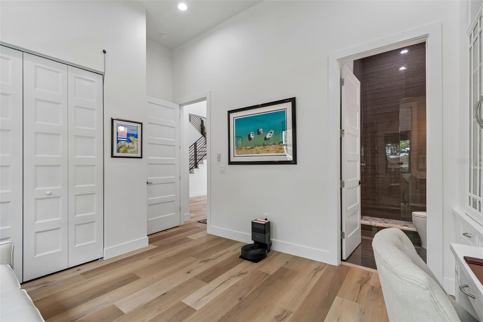 Image 32 of 58 For 5410 Bayshore Blvd