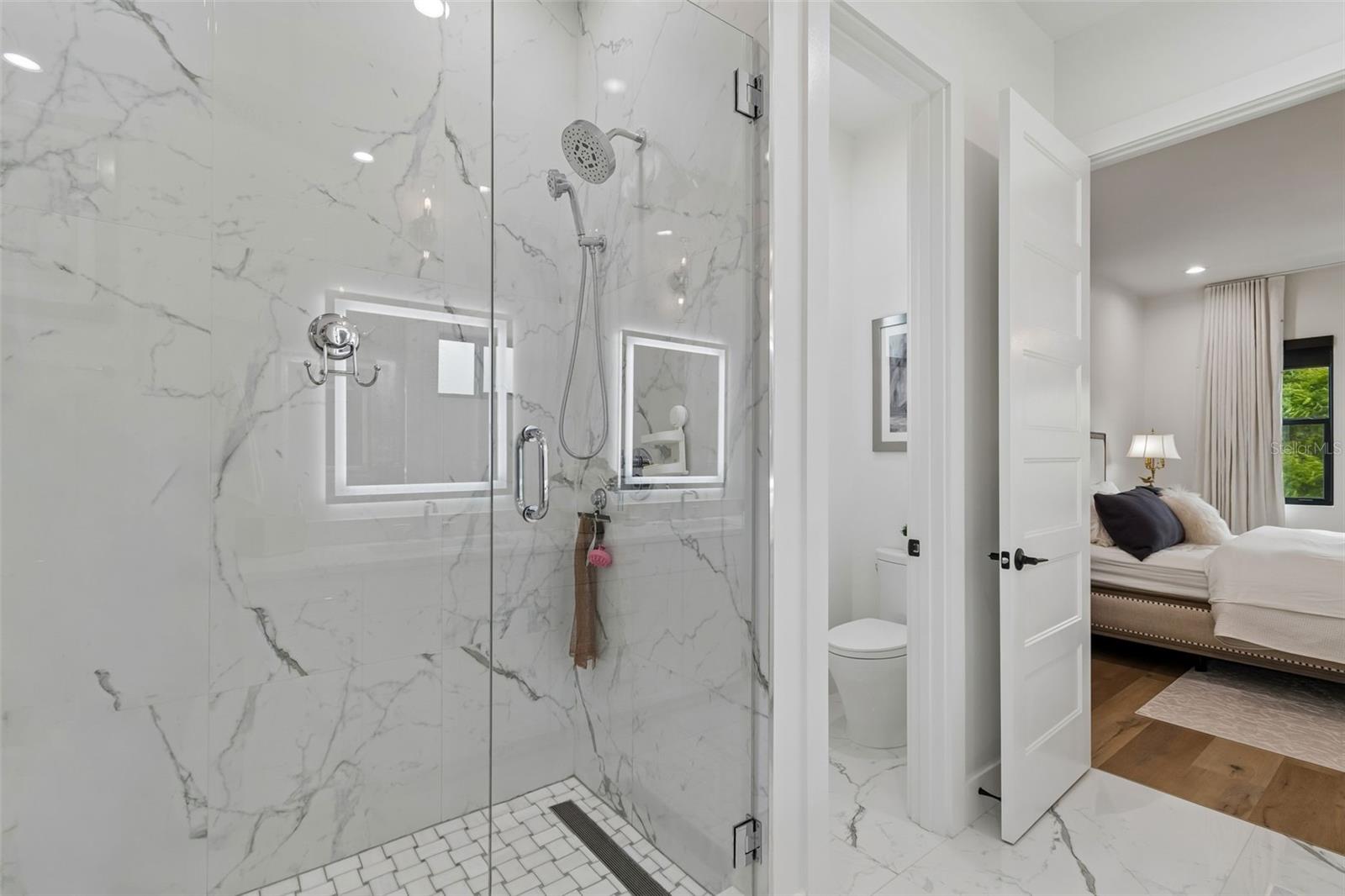 Image 42 of 58 For 5410 Bayshore Blvd