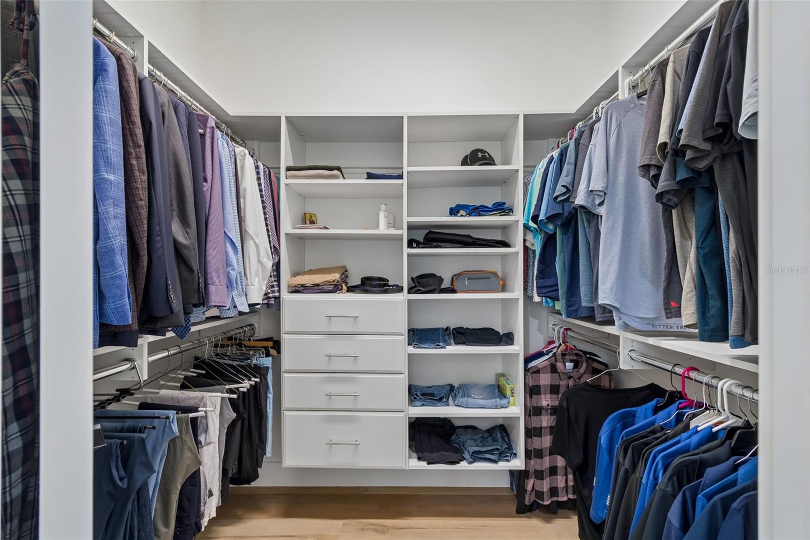 Image 43 of 58 For 5410 Bayshore Blvd