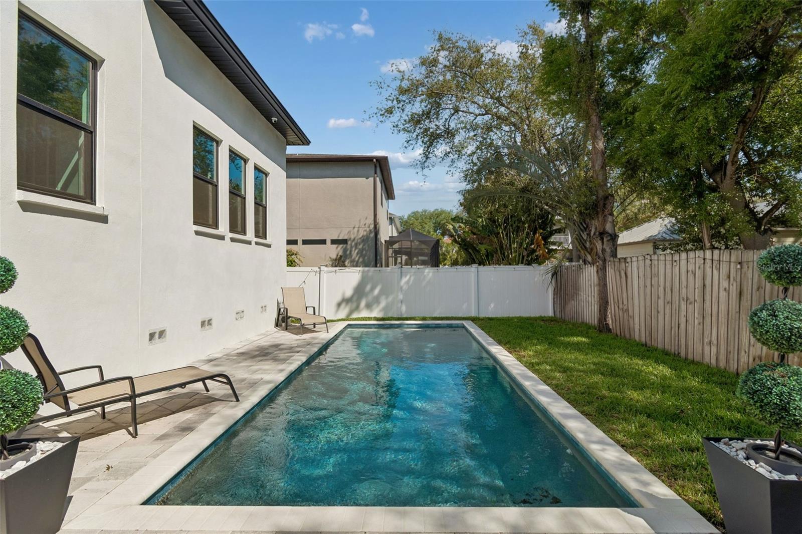 Image 5 of 58 For 5410 Bayshore Blvd